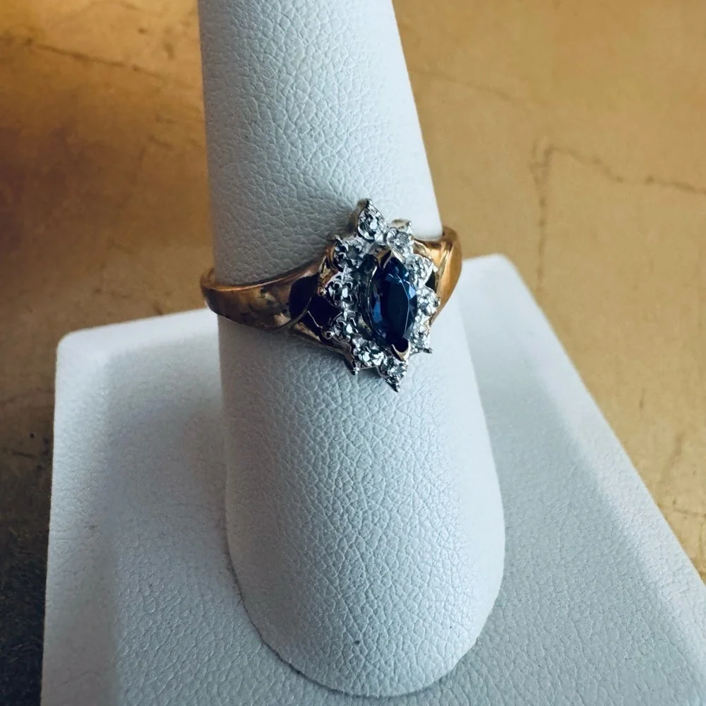 10K Yellow Gold Tanzanite and Diamond Halo Ring Starburst size 9.5